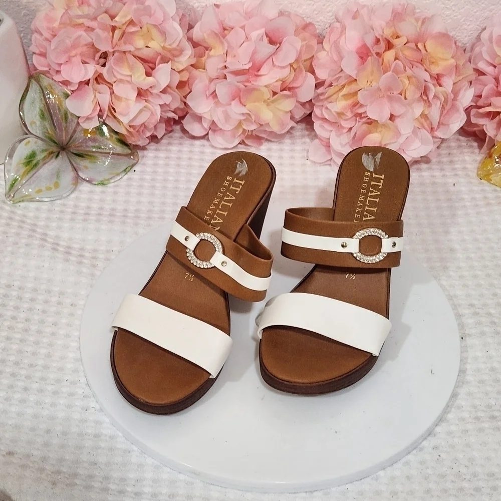 Toscanella Made In Italy Ulta Wedge Sandals with Rhinestones Detail Size 7.5